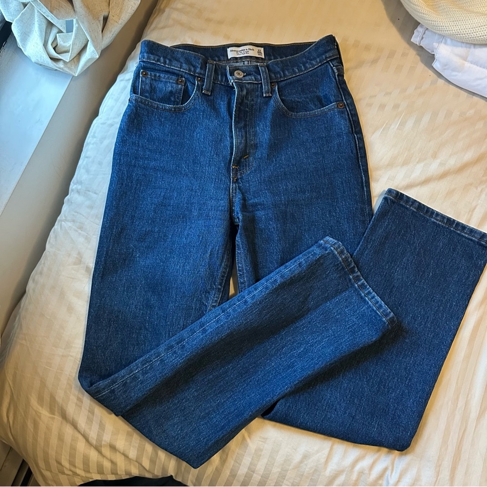 Abercrombie & Fitch 90s Straight Ultra High Rise Denim Jeans 23 S